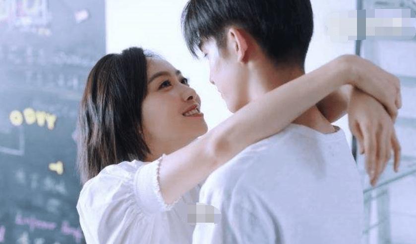 叠方块消消看